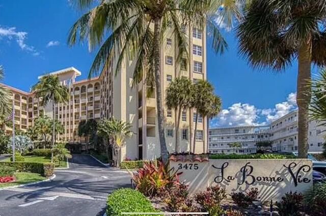 For Rent: $7,500 (2 beds, 2 baths, 1395 Square Feet)