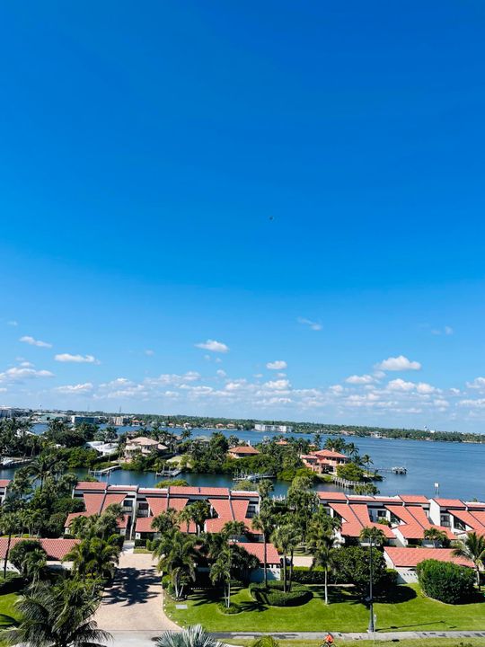 For Rent: $7,500 (2 beds, 2 baths, 1395 Square Feet)