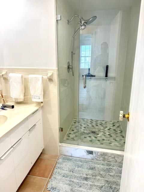 For Rent: $7,500 (2 beds, 2 baths, 1395 Square Feet)