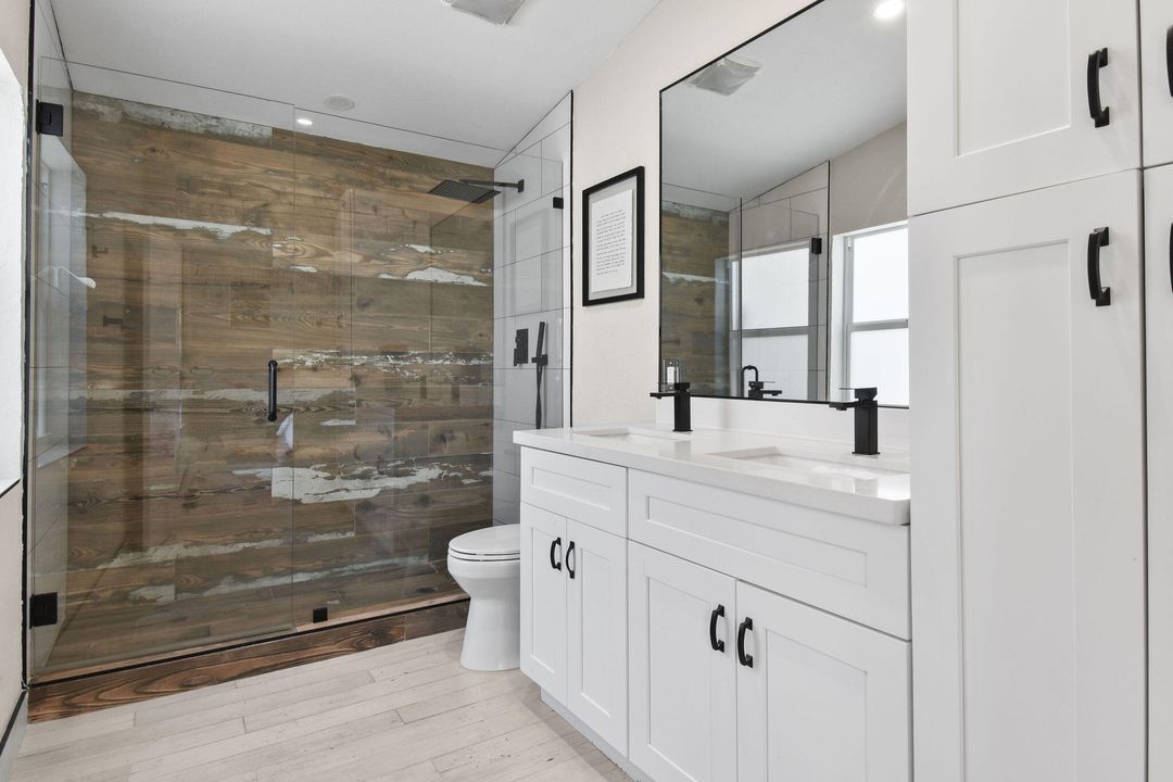 For Sale: $949,000 (4 beds, 3 baths, 1963 Square Feet)