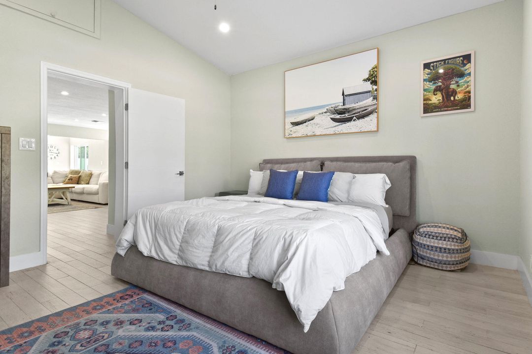 For Sale: $949,000 (4 beds, 3 baths, 1963 Square Feet)