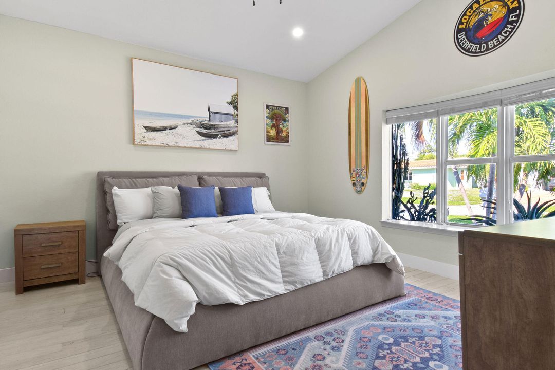 For Sale: $949,000 (4 beds, 3 baths, 1963 Square Feet)