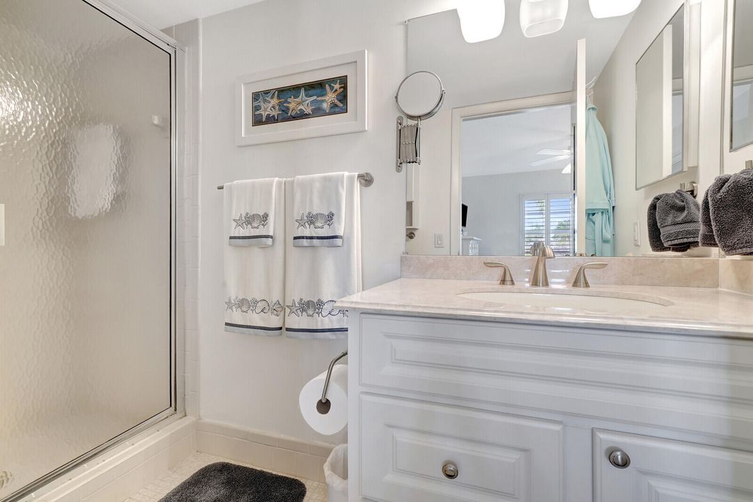 For Rent: $2,900 (2 beds, 2 baths, 852 Square Feet)