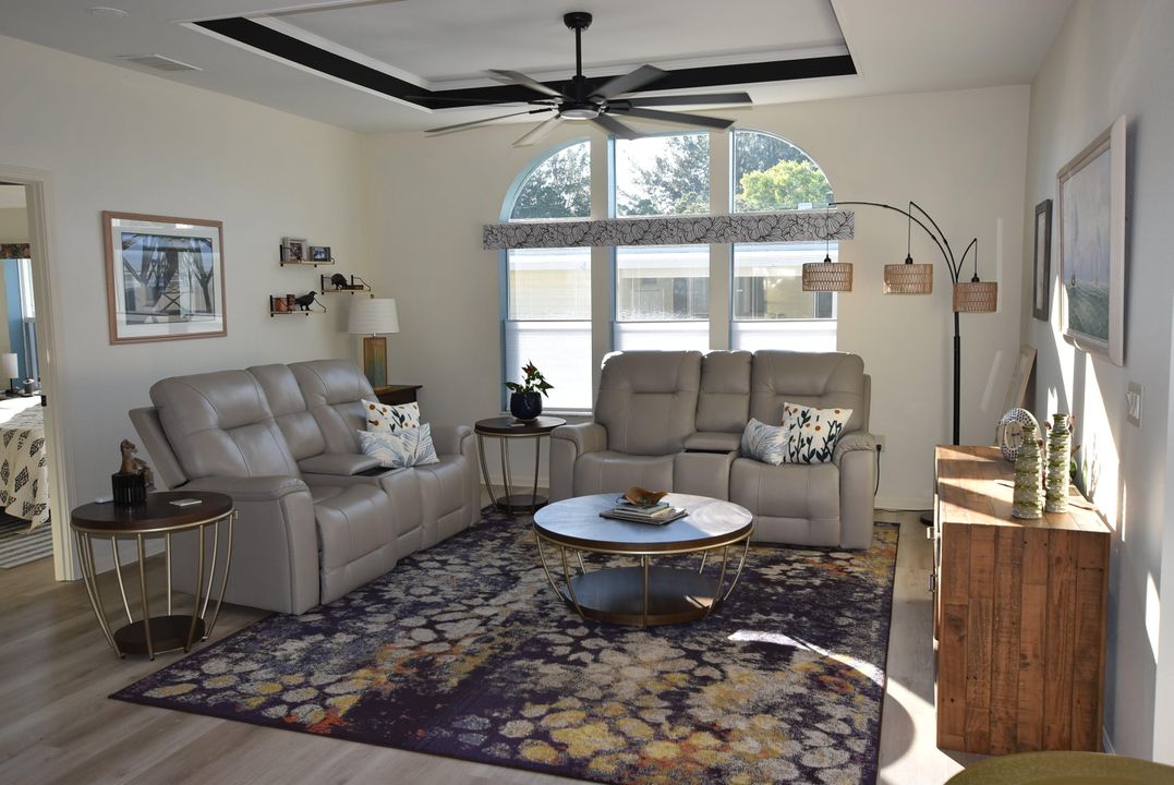 For Sale: $167,500 (3 beds, 2 baths, 1500 Square Feet)