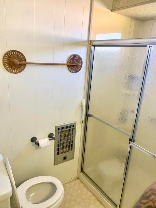 待售: $174,000 (2 贝兹, 1 浴室, 552 平方英尺)