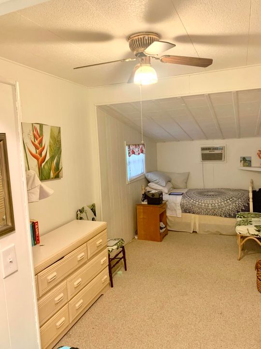 待售: $174,000 (2 贝兹, 1 浴室, 552 平方英尺)