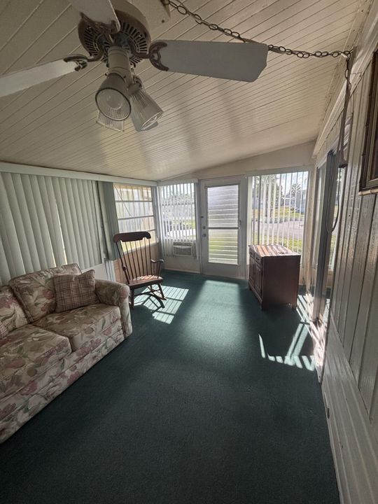 For Sale: $34,900 (2 beds, 2 baths, 1394 Square Feet)