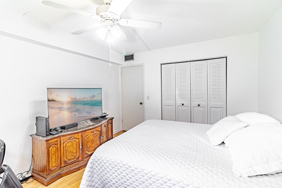 For Sale: $148,000 (2 beds, 1 baths, 835 Square Feet)