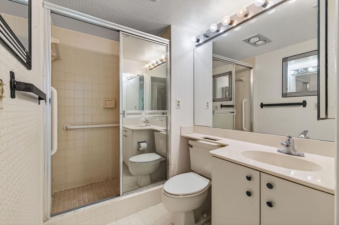 待售: $219,000 (3 贝兹, 2 浴室, 1426 平方英尺)