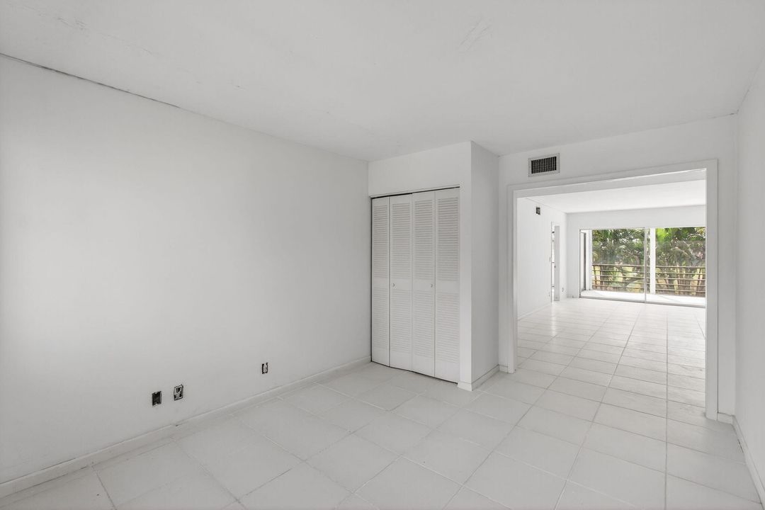 待售: $219,000 (3 贝兹, 2 浴室, 1426 平方英尺)