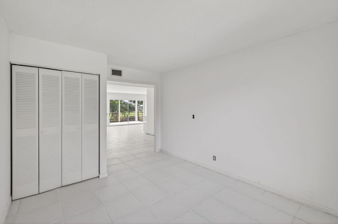 待售: $219,000 (3 贝兹, 2 浴室, 1426 平方英尺)