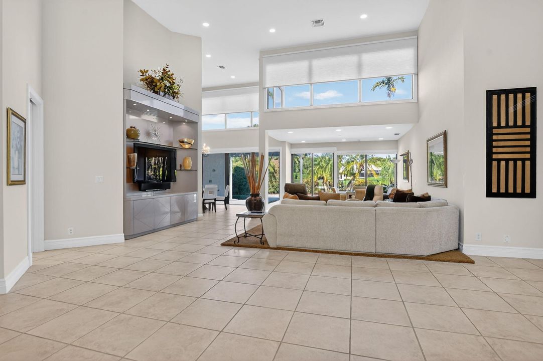 En Venta: $2,900,000 (3 camas, 4 baños, 3355 Pies cuadrados)