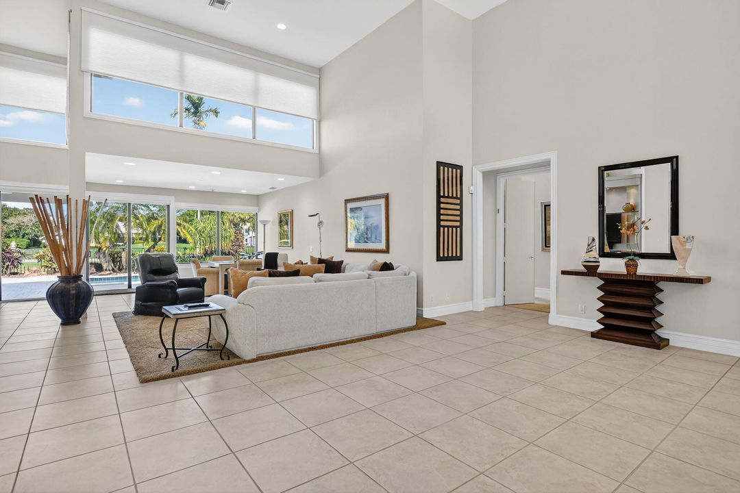 En Venta: $2,900,000 (3 camas, 4 baños, 3355 Pies cuadrados)