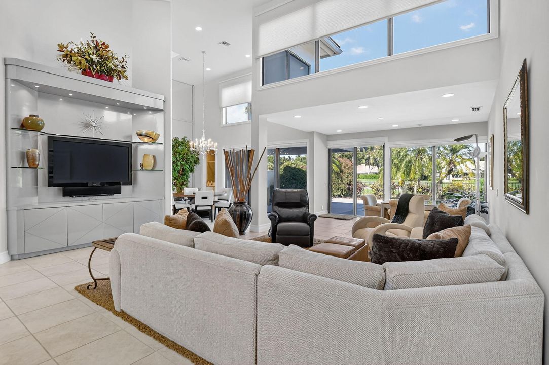 En Venta: $2,900,000 (3 camas, 4 baños, 3355 Pies cuadrados)