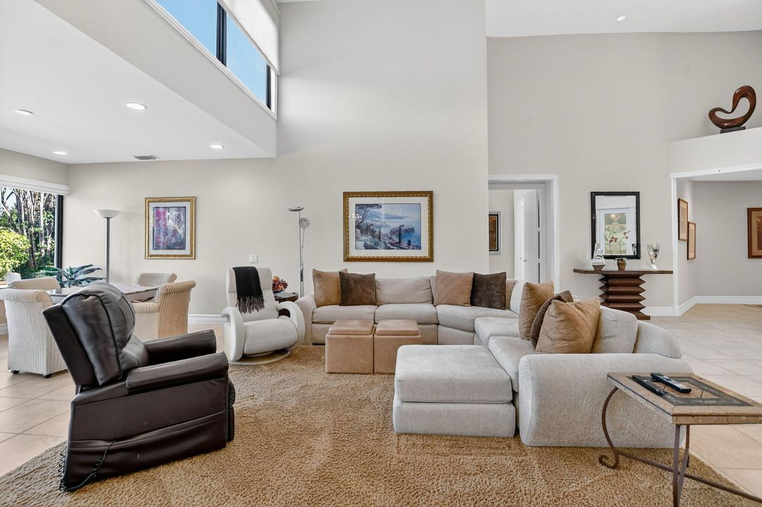 En Venta: $2,900,000 (3 camas, 4 baños, 3355 Pies cuadrados)