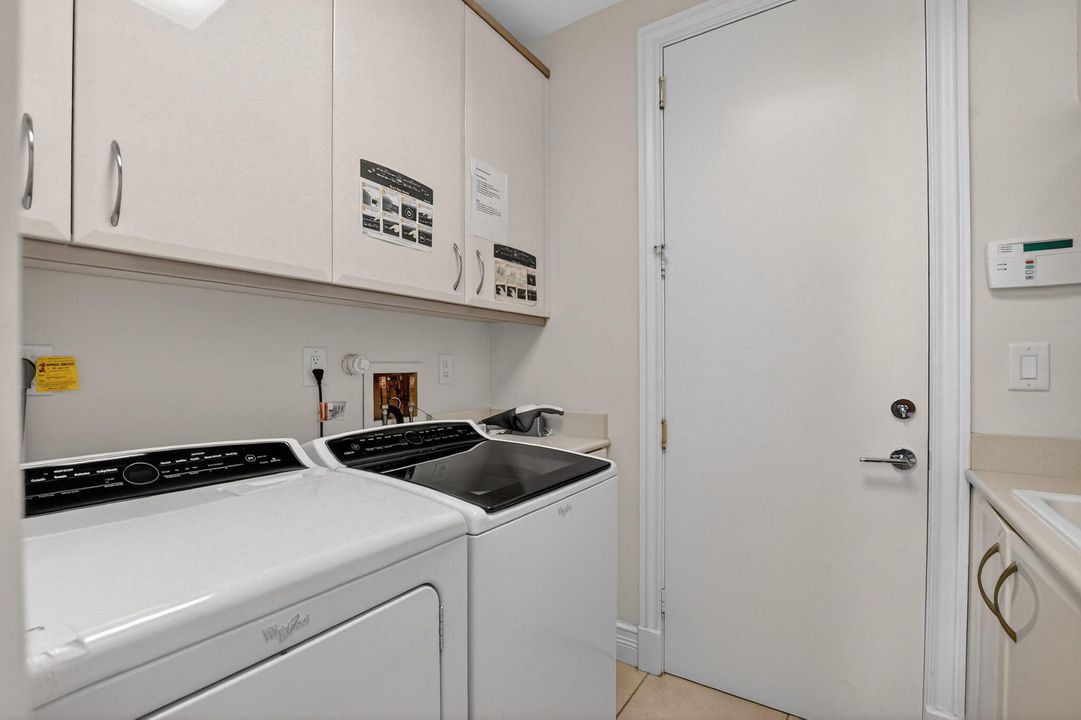 En Venta: $2,900,000 (3 camas, 4 baños, 3355 Pies cuadrados)