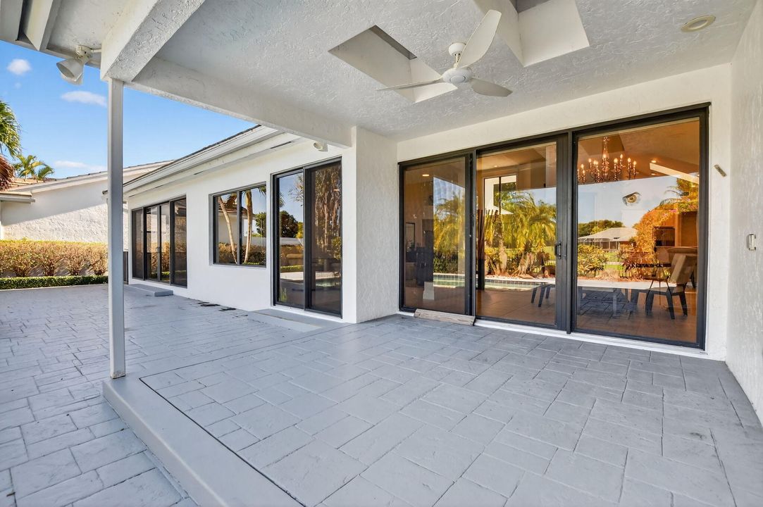 En Venta: $2,900,000 (3 camas, 4 baños, 3355 Pies cuadrados)