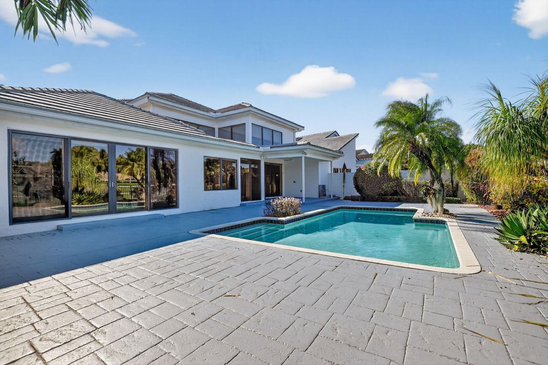 En Venta: $2,900,000 (3 camas, 4 baños, 3355 Pies cuadrados)