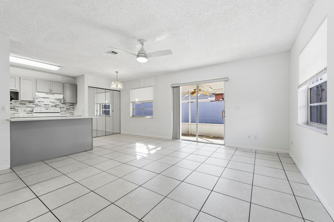 En Venta: $419,900 (3 camas, 2 baños, 1151 Pies cuadrados)