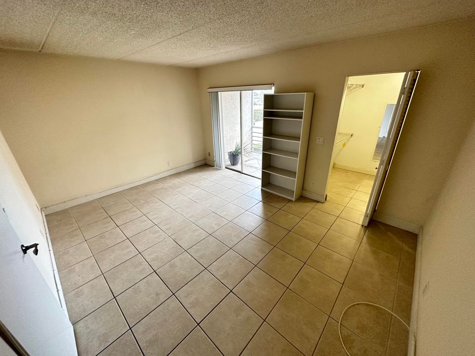 В аренду: $1,500 (1 спален, 1 ванн, 650 Квадратных фут)