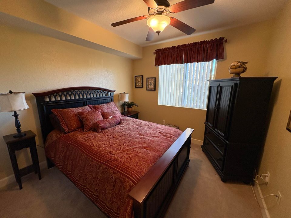 For Rent: $2,400 (2 beds, 2 baths, 1048 Square Feet)