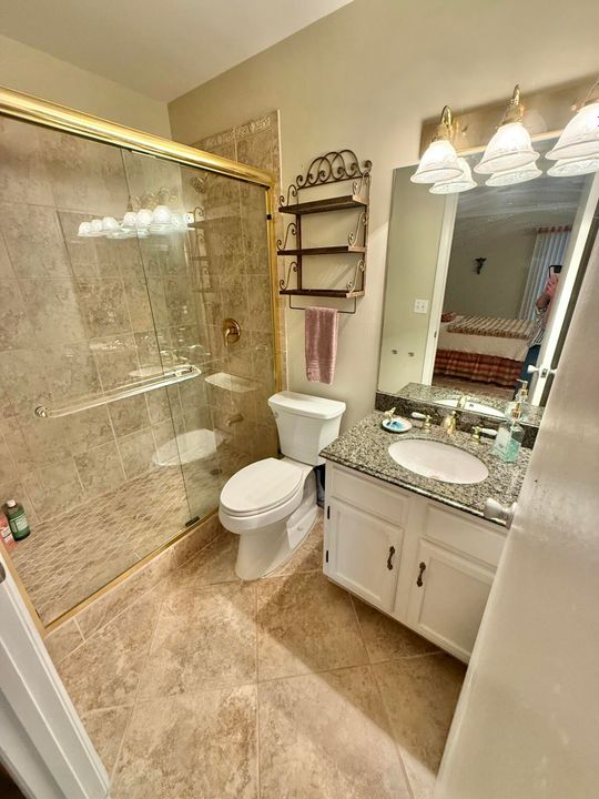 For Sale: $140,000 (1 beds, 1 baths, 750 Square Feet)