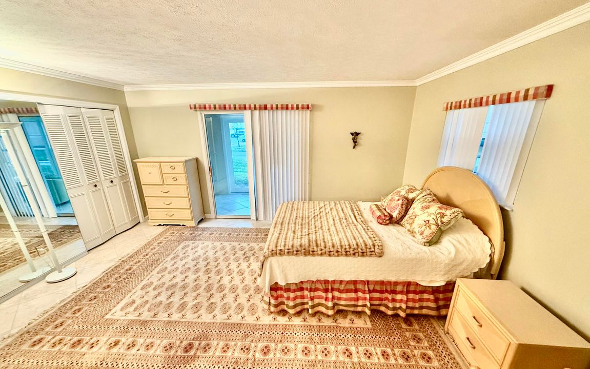 For Sale: $140,000 (1 beds, 1 baths, 750 Square Feet)