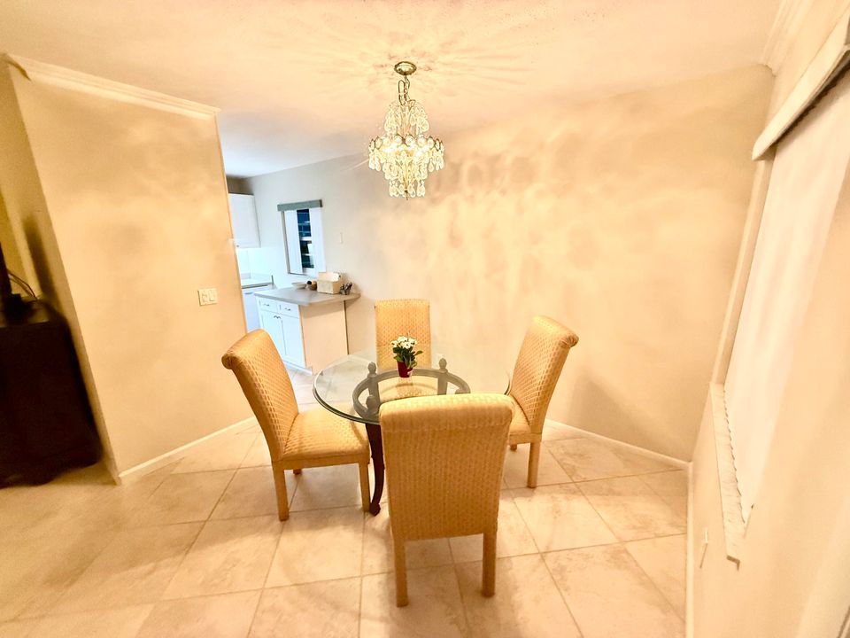 For Sale: $140,000 (1 beds, 1 baths, 750 Square Feet)