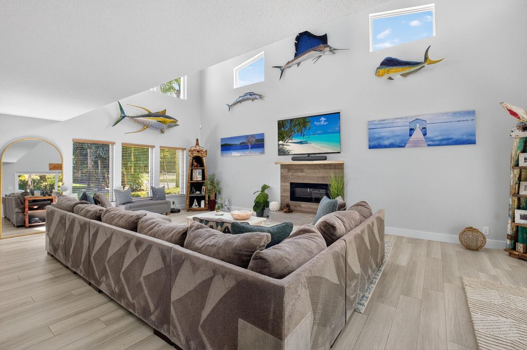 For Rent: $15,000 (4 beds, 2 baths, 2916 Square Feet)