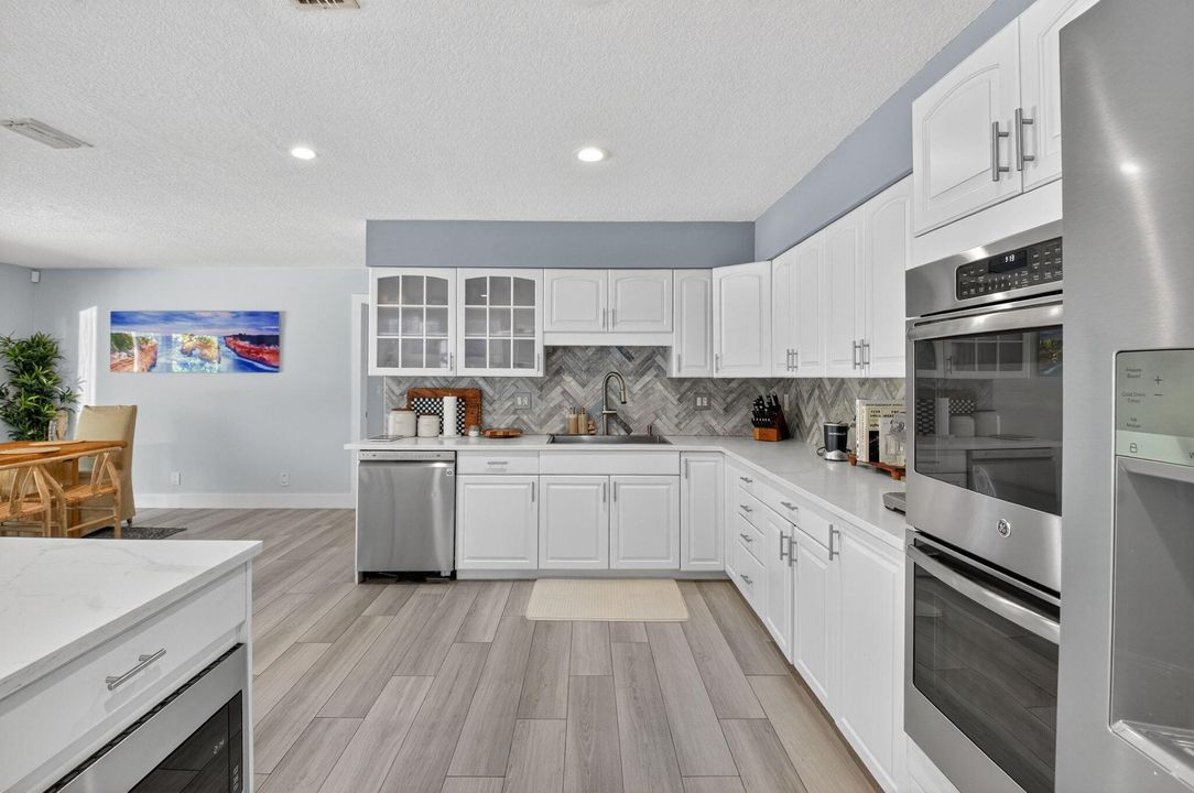 For Rent: $15,000 (4 beds, 2 baths, 2916 Square Feet)