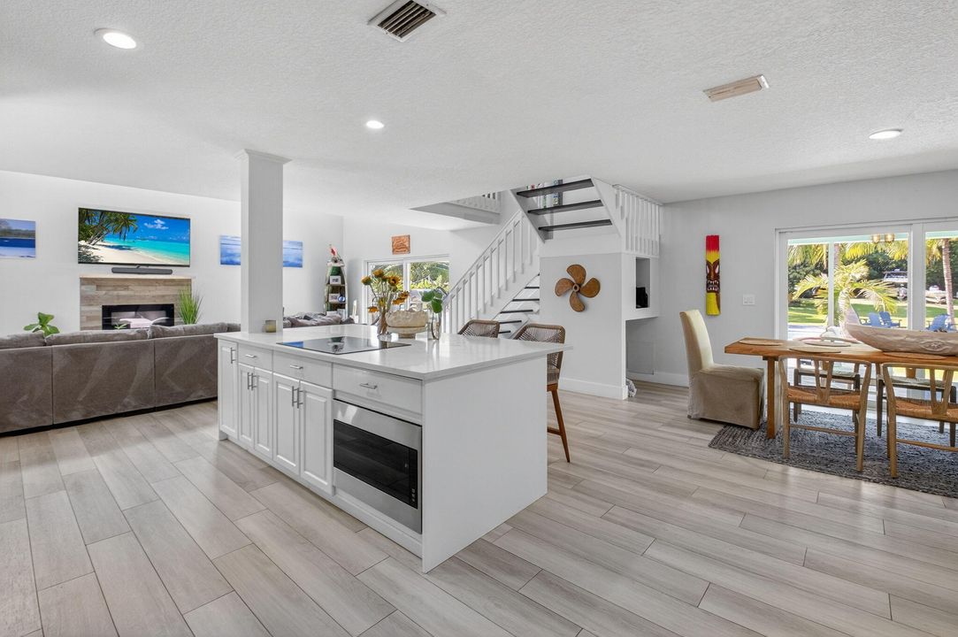 For Rent: $15,000 (4 beds, 2 baths, 2916 Square Feet)