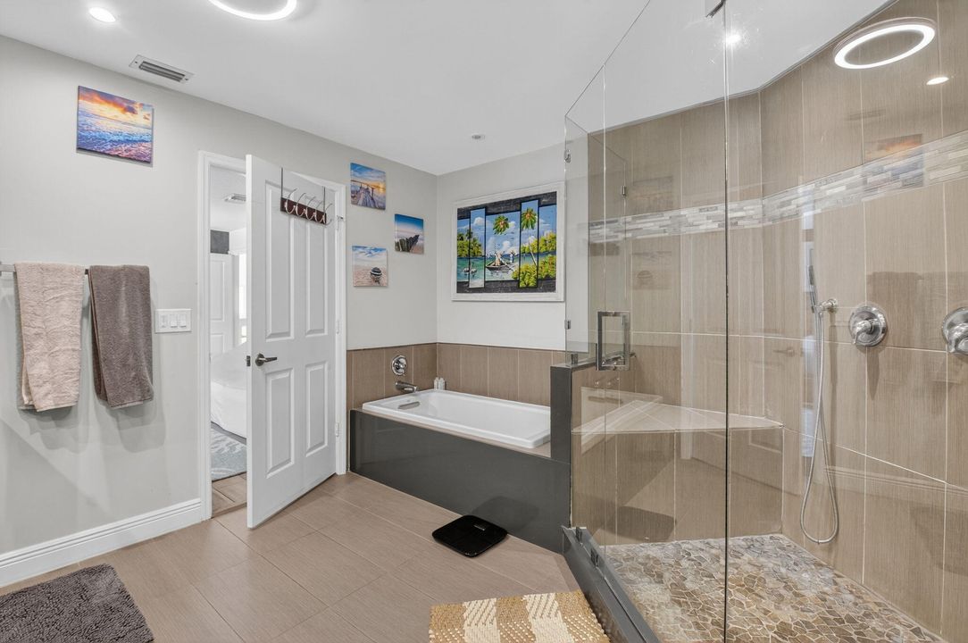 For Rent: $15,000 (4 beds, 2 baths, 2916 Square Feet)