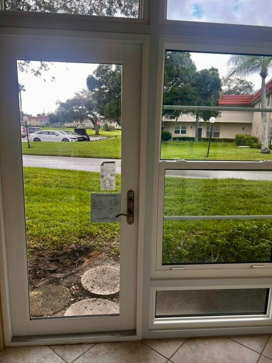 For Sale: $140,000 (1 beds, 1 baths, 750 Square Feet)