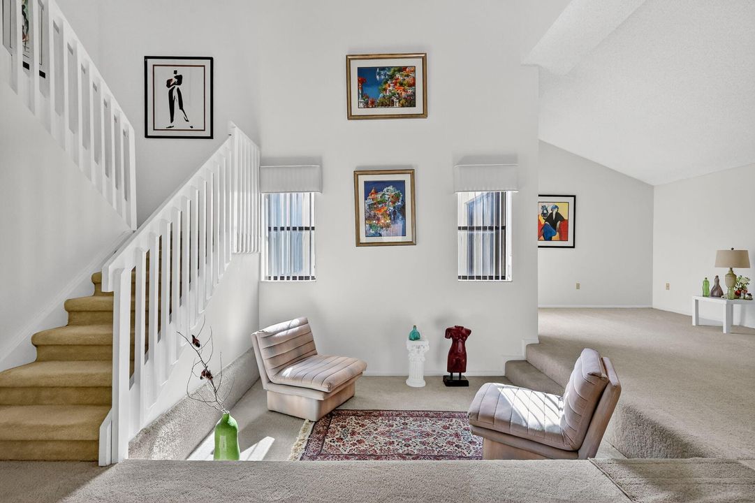 待售: $689,900 (4 贝兹, 2 浴室, 2495 平方英尺)