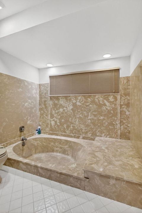 待售: $689,900 (4 贝兹, 2 浴室, 2495 平方英尺)