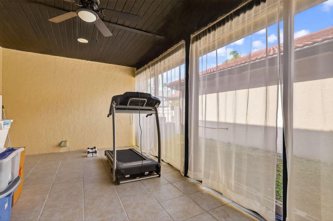 待售: $689,900 (4 贝兹, 2 浴室, 2495 平方英尺)