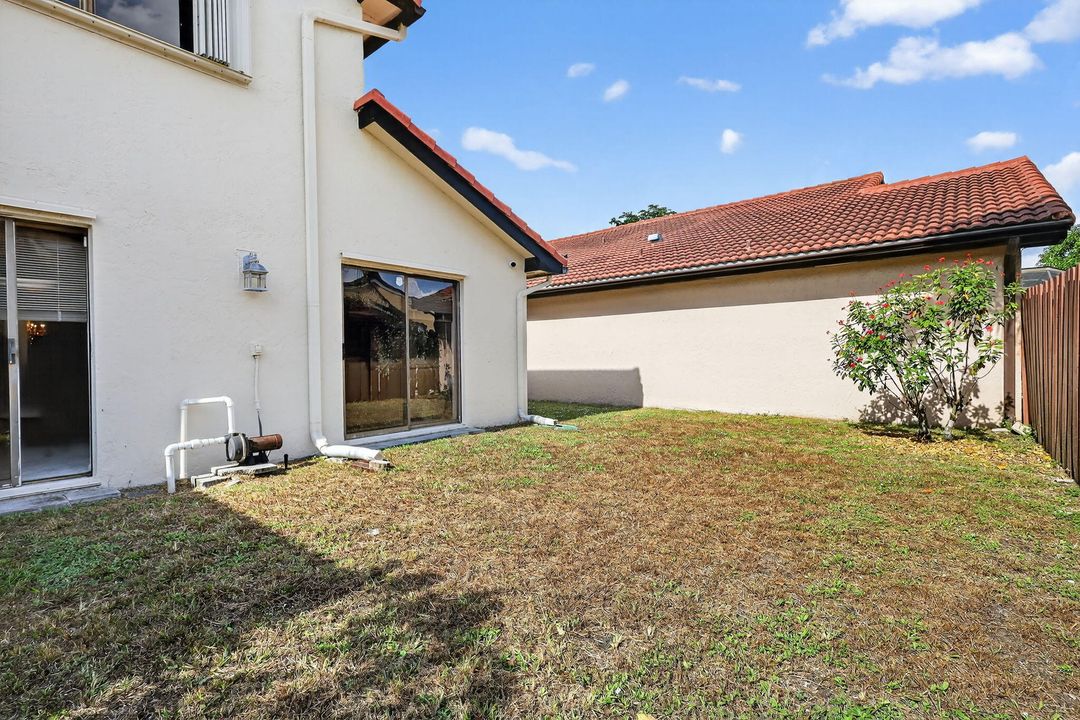 待售: $689,900 (4 贝兹, 2 浴室, 2495 平方英尺)