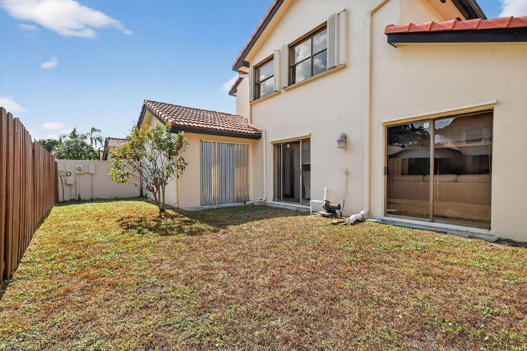 待售: $689,900 (4 贝兹, 2 浴室, 2495 平方英尺)