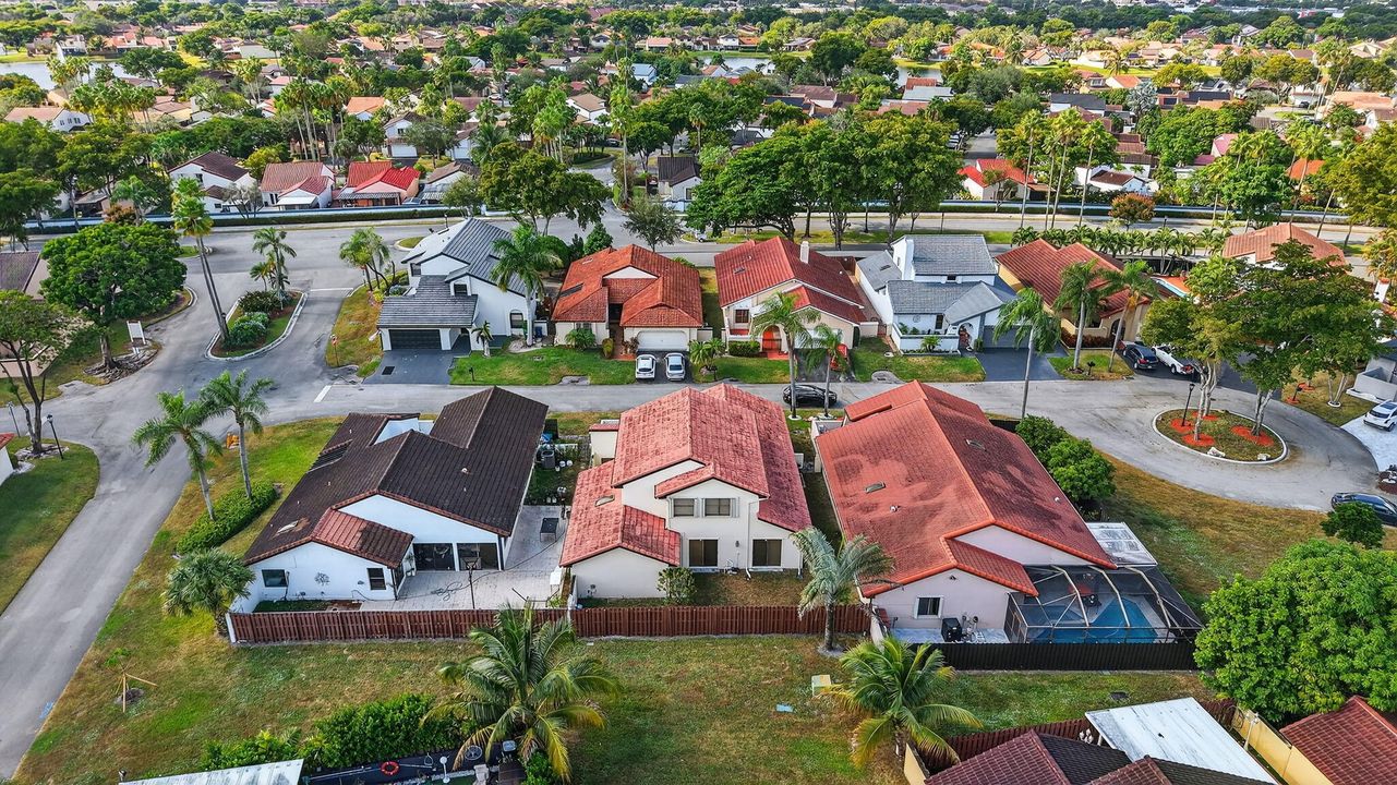 待售: $689,900 (4 贝兹, 2 浴室, 2495 平方英尺)