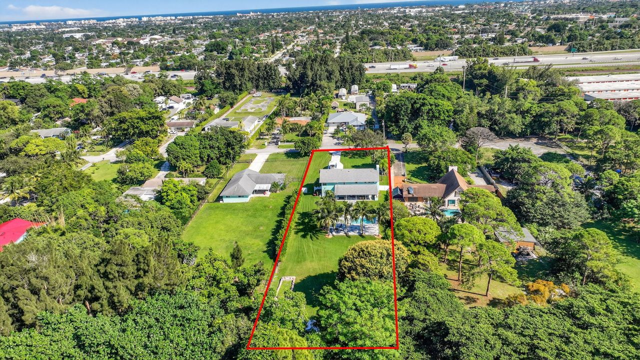 For Rent: $15,000 (4 beds, 2 baths, 2916 Square Feet)