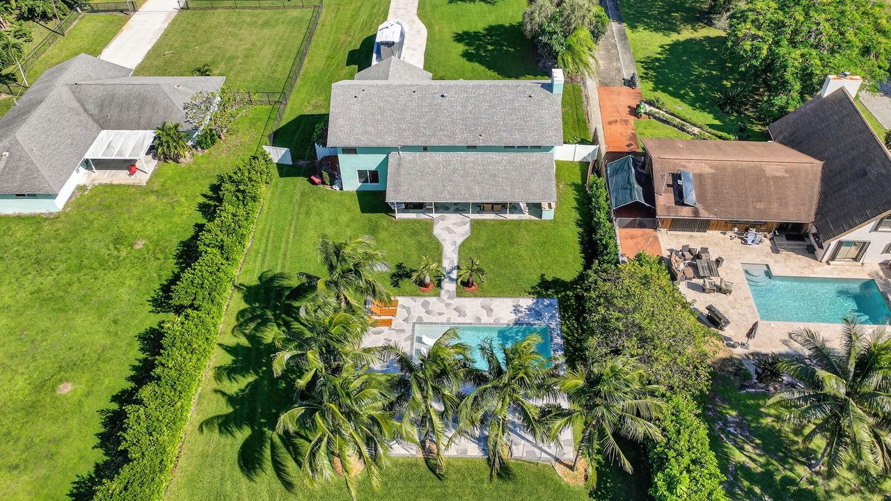 For Rent: $15,000 (4 beds, 2 baths, 2916 Square Feet)