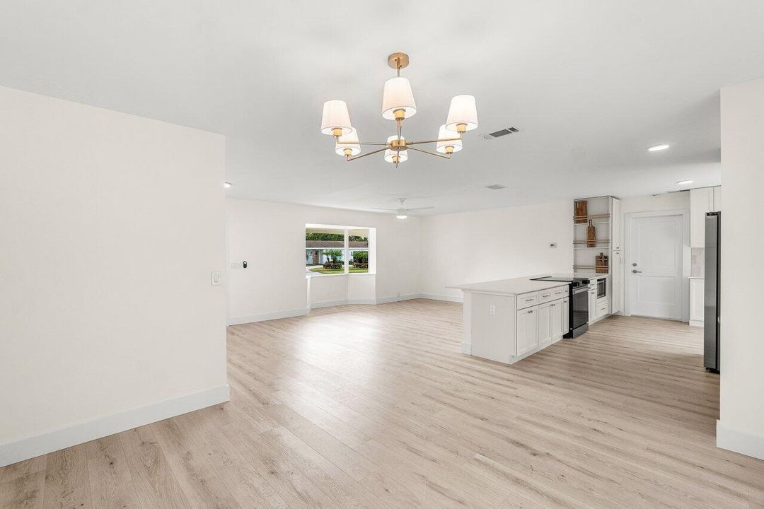 For Sale: $699,000 (3 beds, 2 baths, 1482 Square Feet)