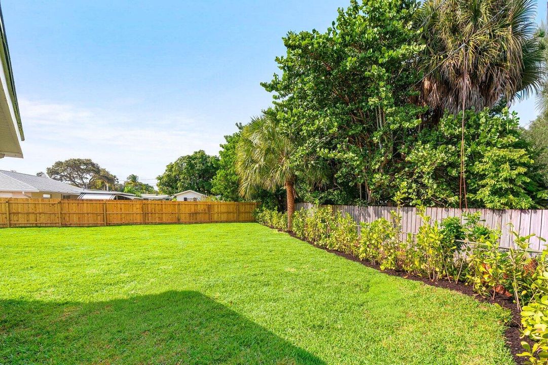 For Sale: $699,000 (3 beds, 2 baths, 1482 Square Feet)