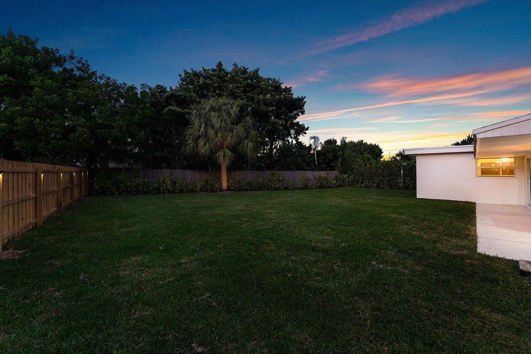 For Sale: $699,000 (3 beds, 2 baths, 1482 Square Feet)