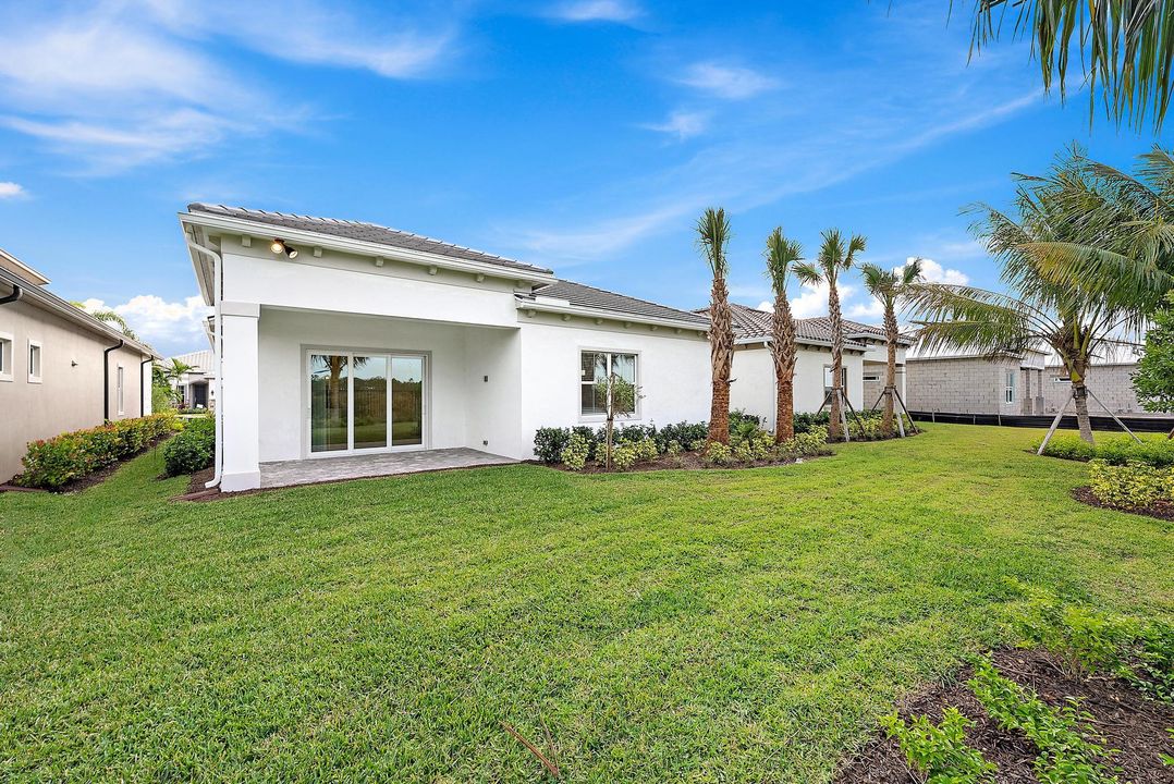 For Rent: $5,000 (3 beds, 2 baths, 2095 Square Feet)