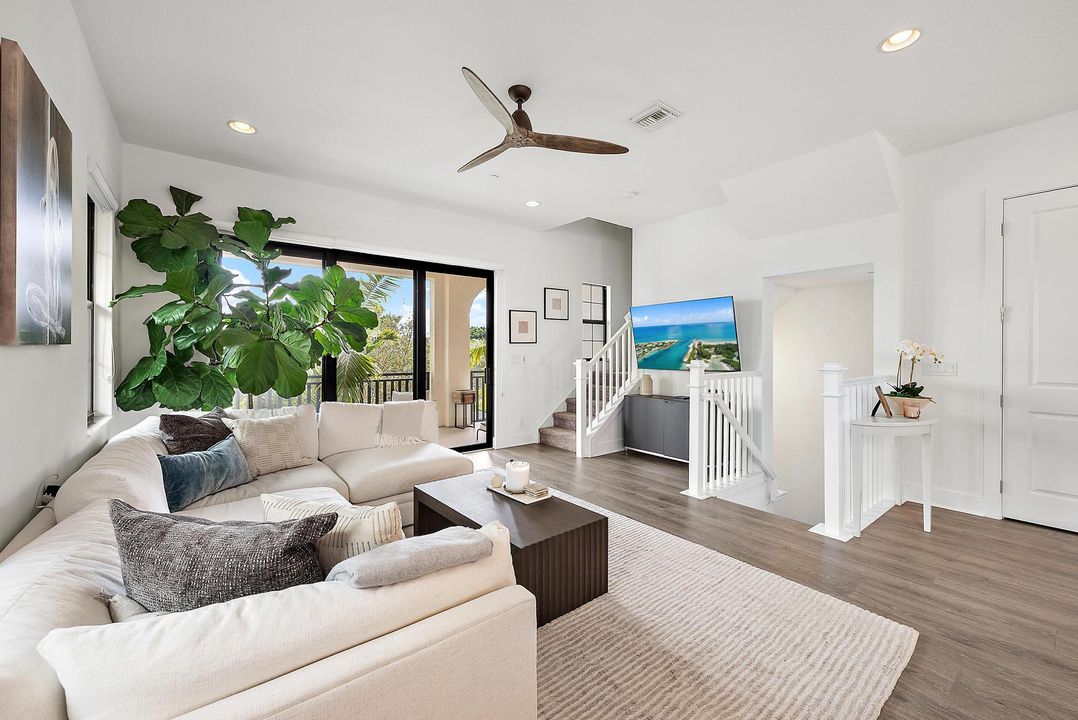 В аренду: $5,250 (3 спален, 3 ванн, 2252 Квадратных фут)