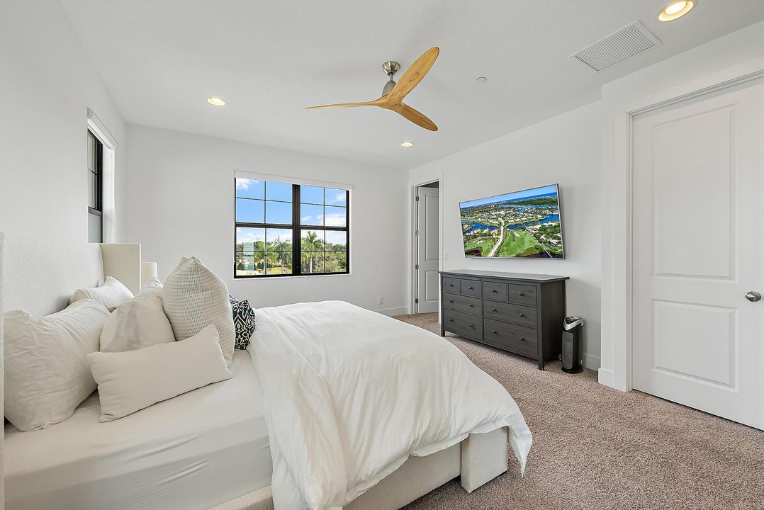 В аренду: $5,250 (3 спален, 3 ванн, 2252 Квадратных фут)