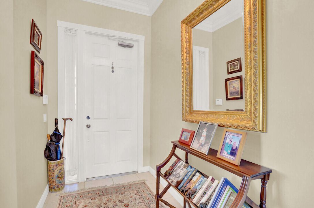 En Venta: $760,000 (3 camas, 3 baños, 2001 Pies cuadrados)