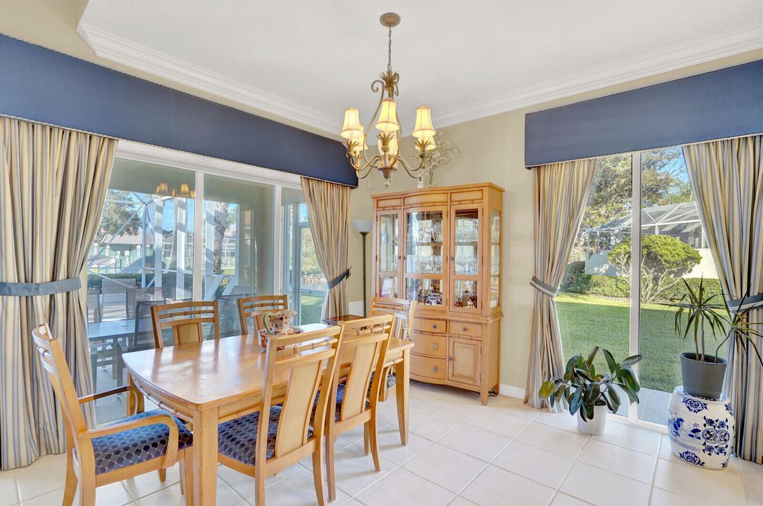 En Venta: $760,000 (3 camas, 3 baños, 2001 Pies cuadrados)