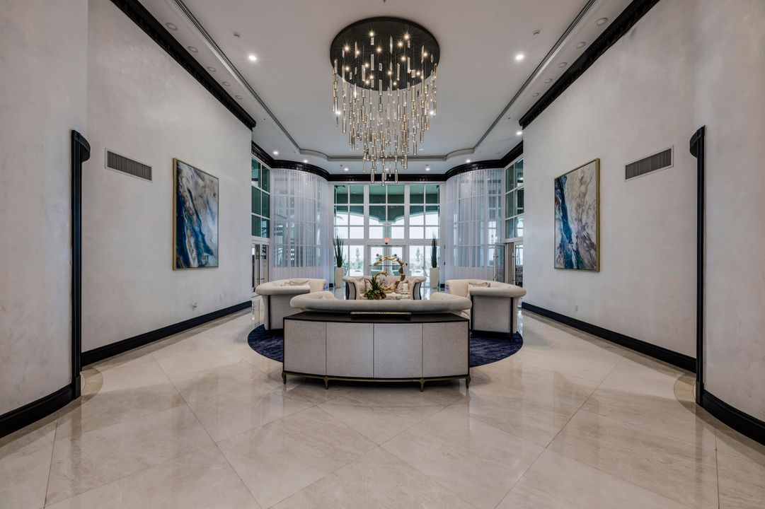 出租: $8,000 (2 贝兹, 2 浴室, 2108 平方英尺)